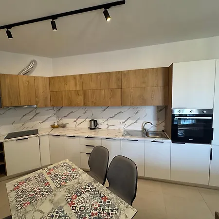 아파트 Family Retreat On The By Wave